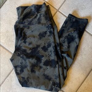 Black and Grey Tie-Dye Leggings